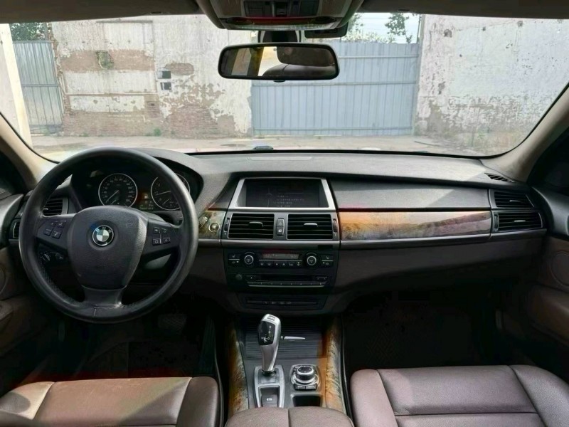 郑州14年宝马X57