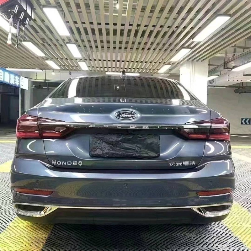 成都22年福特福克斯5