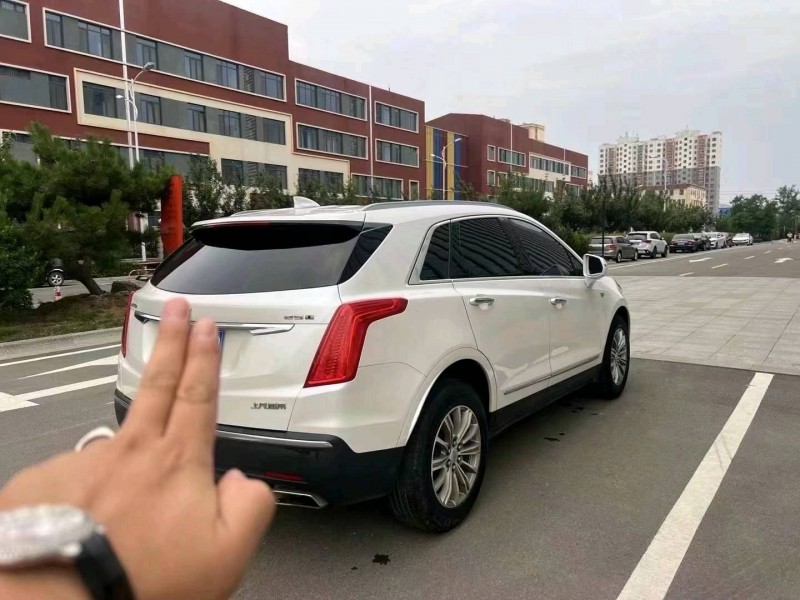 济南17年凯迪拉克XT53