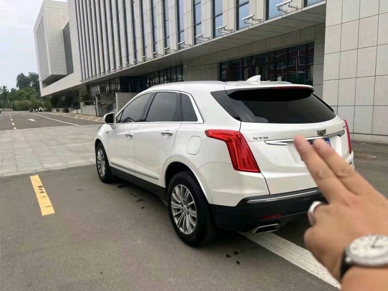 济南17年凯迪拉克XT56