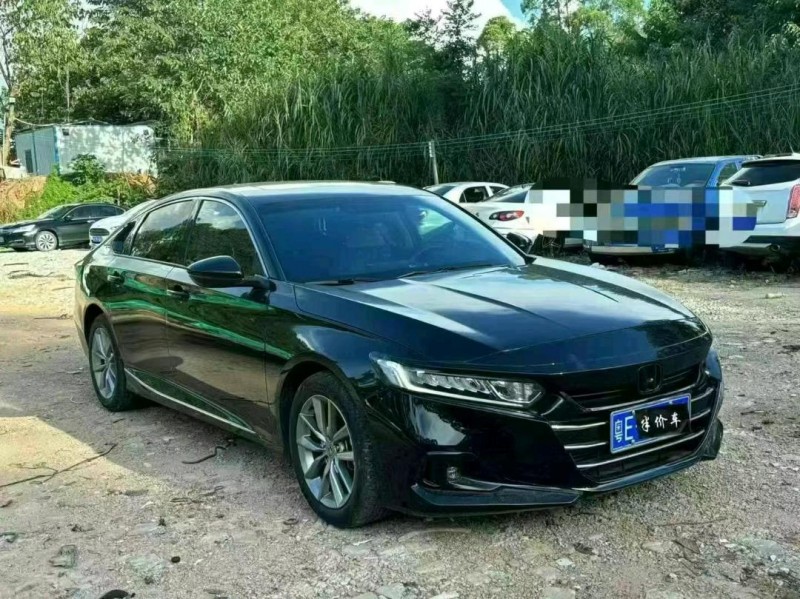 汕头21年本田雅阁3