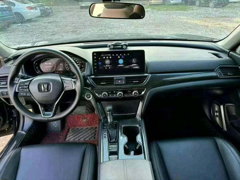 汕头21年本田雅阁4