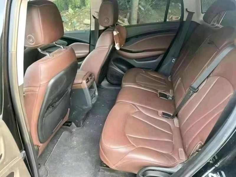 济宁18年别克昂科威8