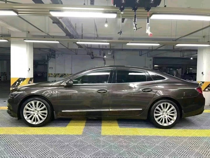 成都18年别克君越3