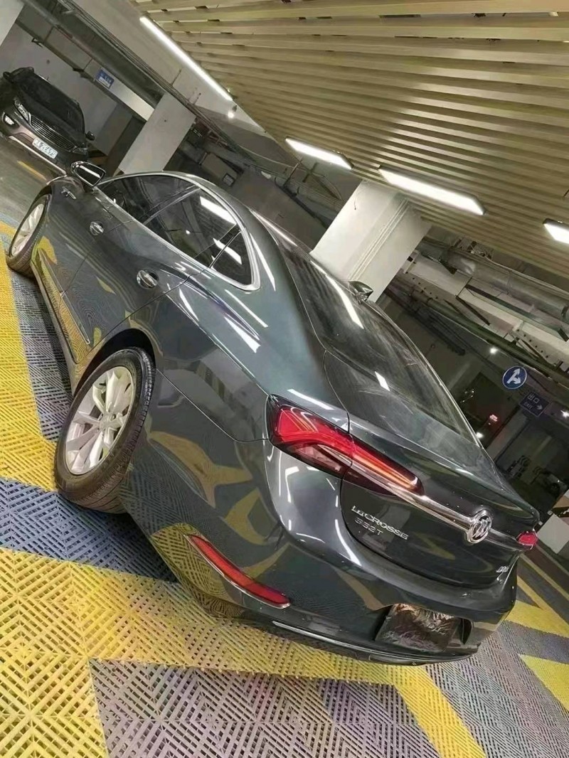 成都21年别克君越4