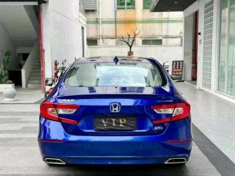 广州18年本田雅阁7