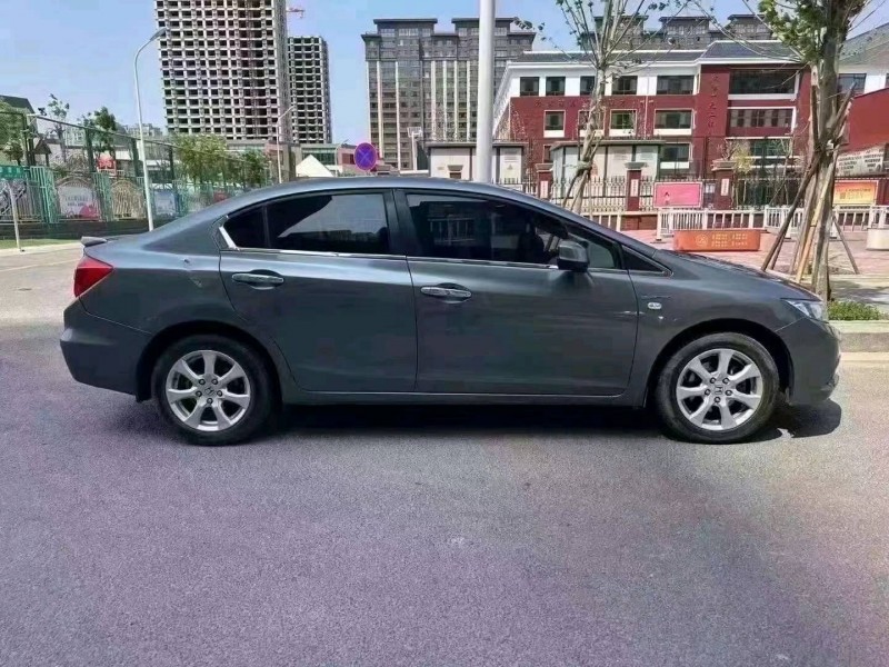 邢台12年本田思域3