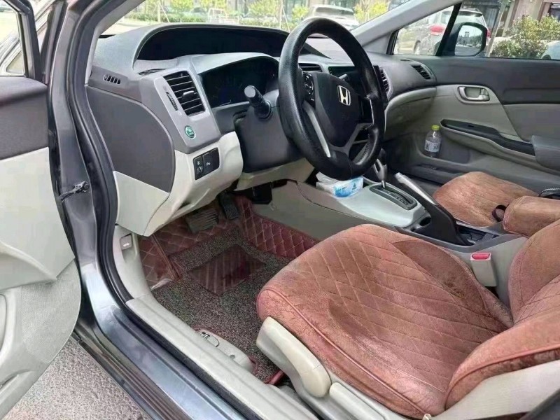 邢台12年本田思域5