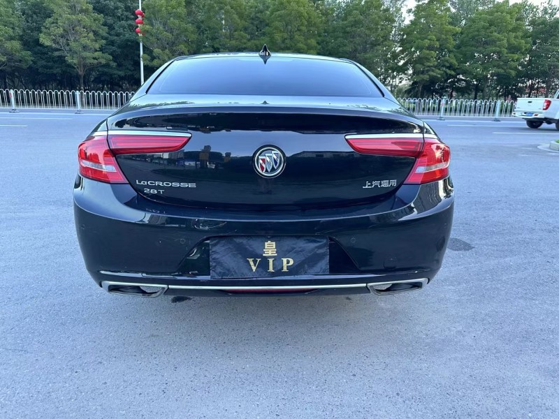 徐州19年别克君越9