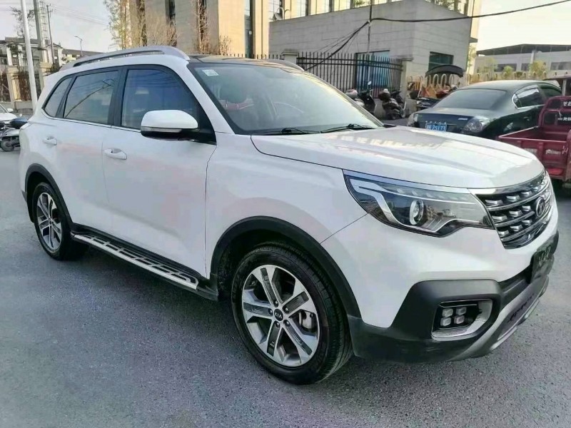 潍坊19年起亚智跑2