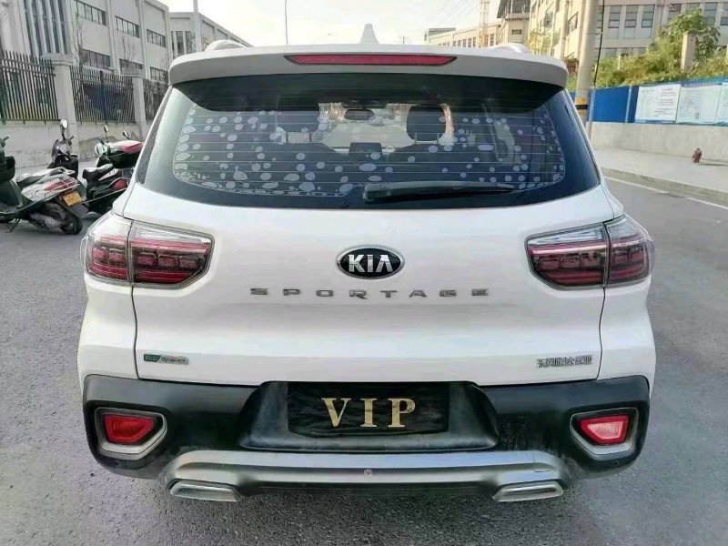 潍坊19年起亚智跑8