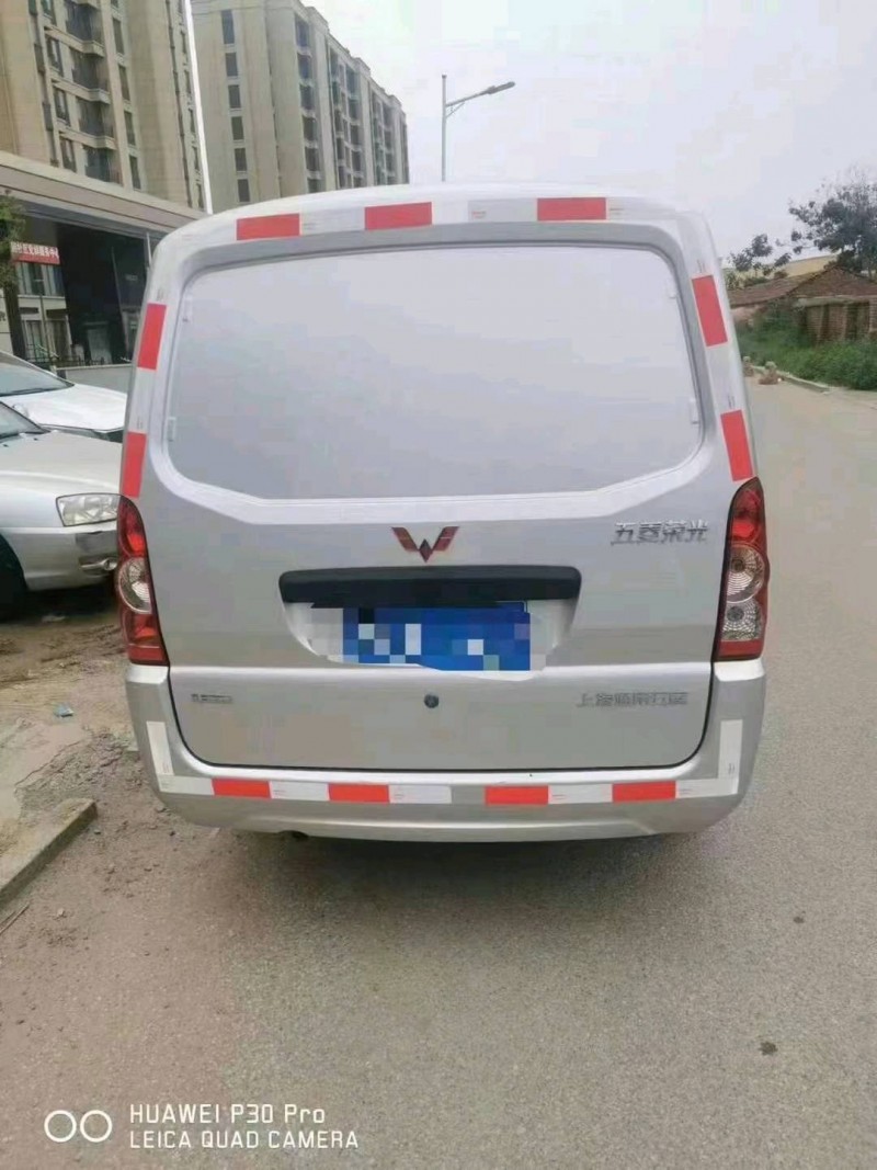 青島22年五菱汽車榮光4