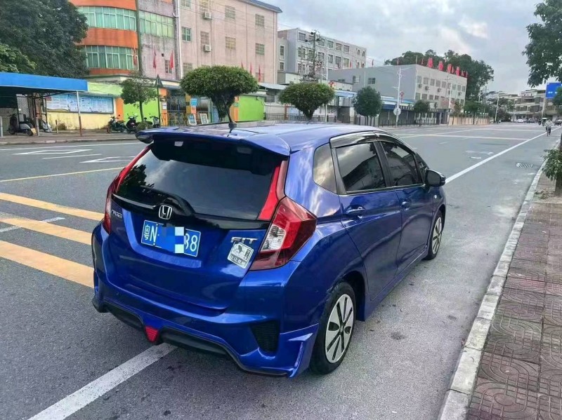 汕头17年本田飞度6