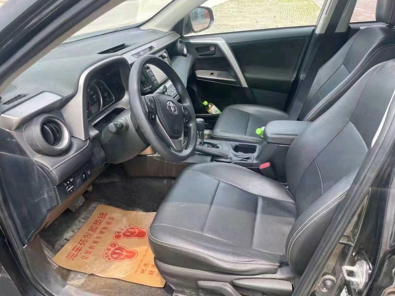济宁19年丰田RAV4荣放2