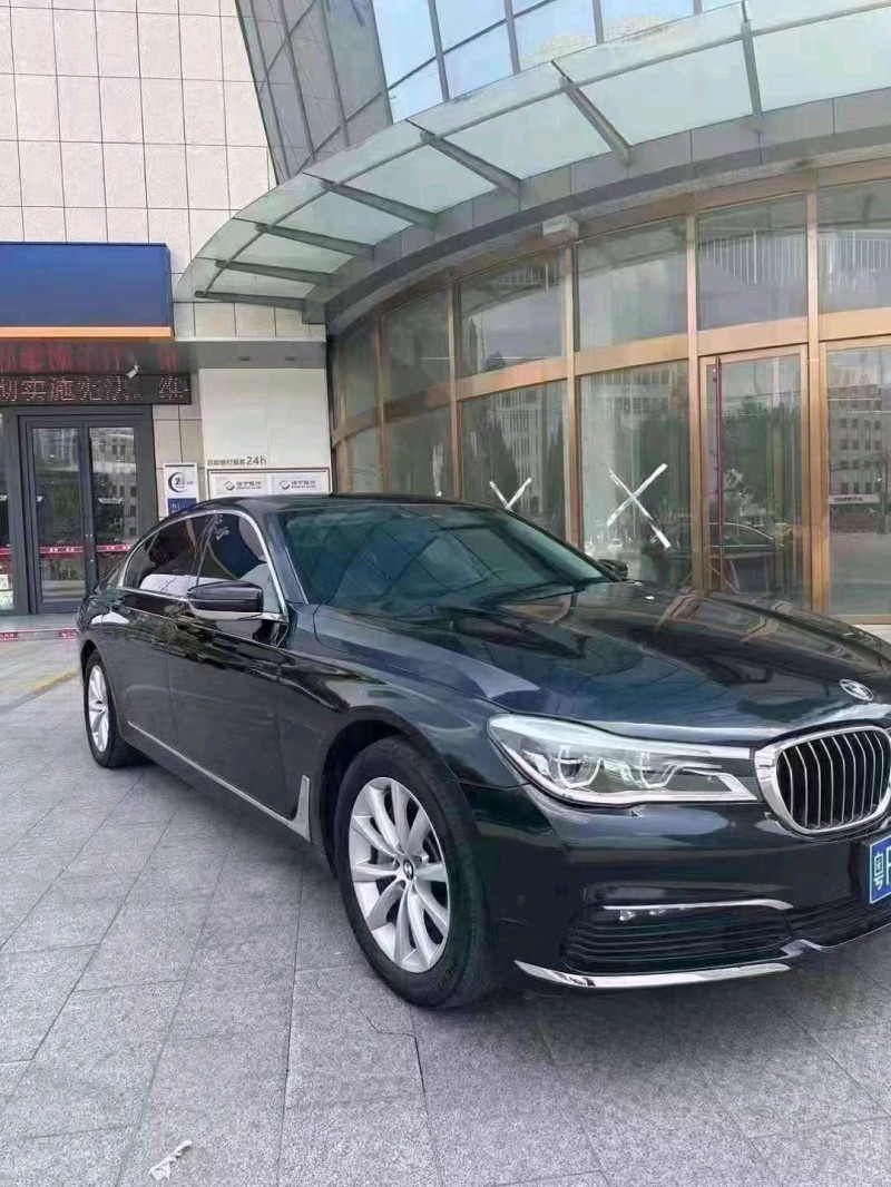 潍坊17年宝马7系3
