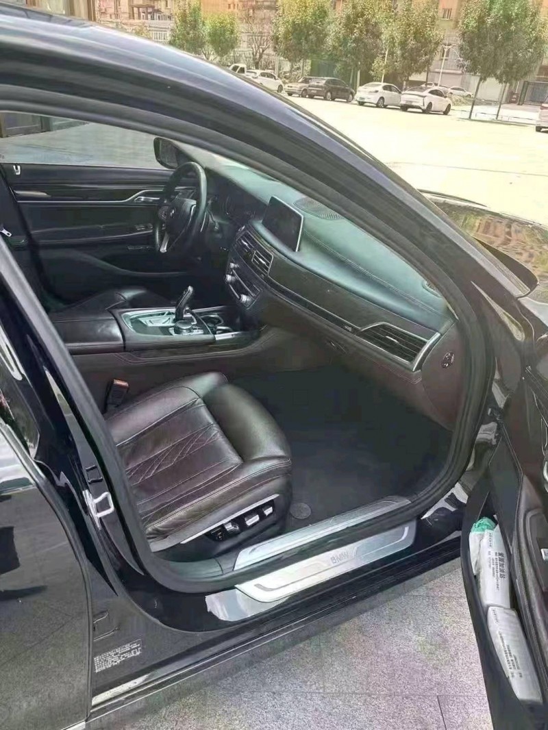 潍坊17年宝马7系4