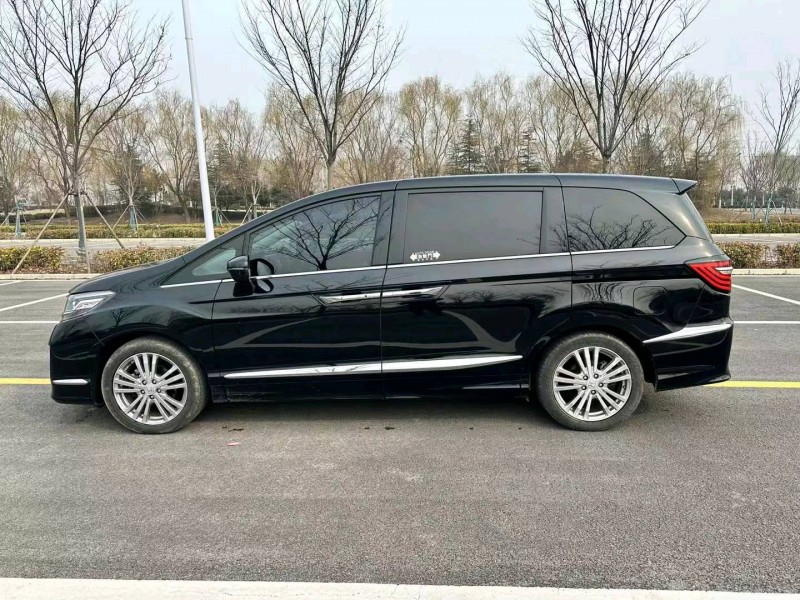 徐州19年本田艾力绅3