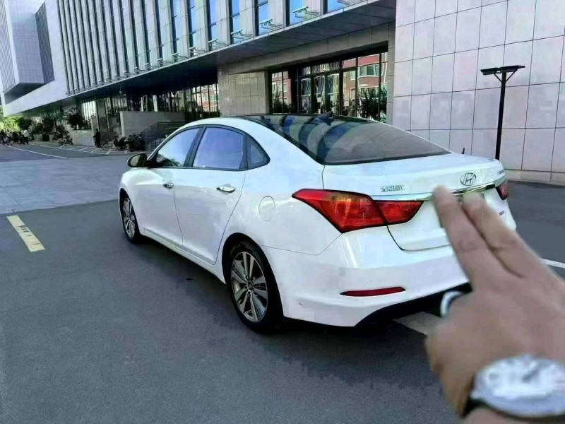 济南17年现代名图7