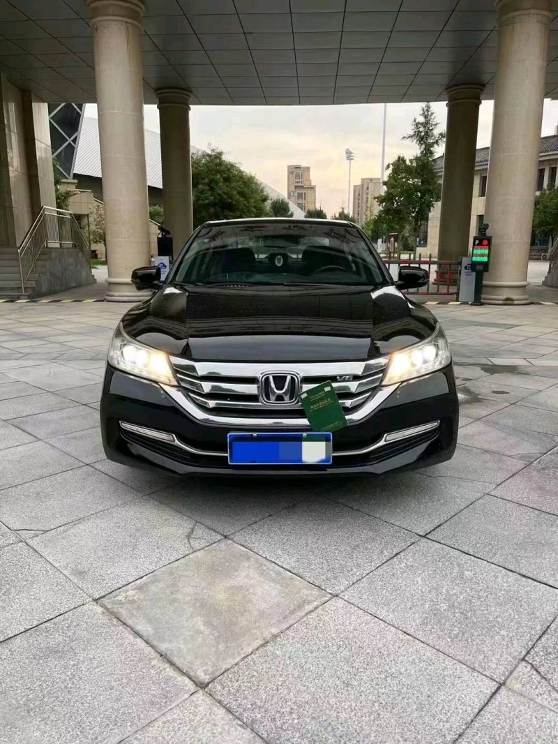 菏泽14年本田雅阁1