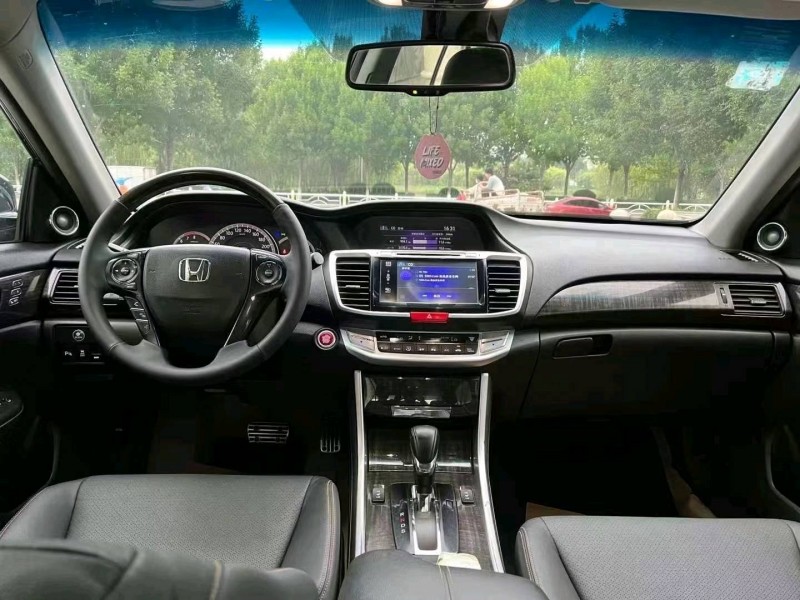 菏泽14年本田雅阁4