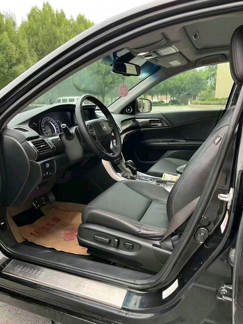 菏泽14年本田雅阁5