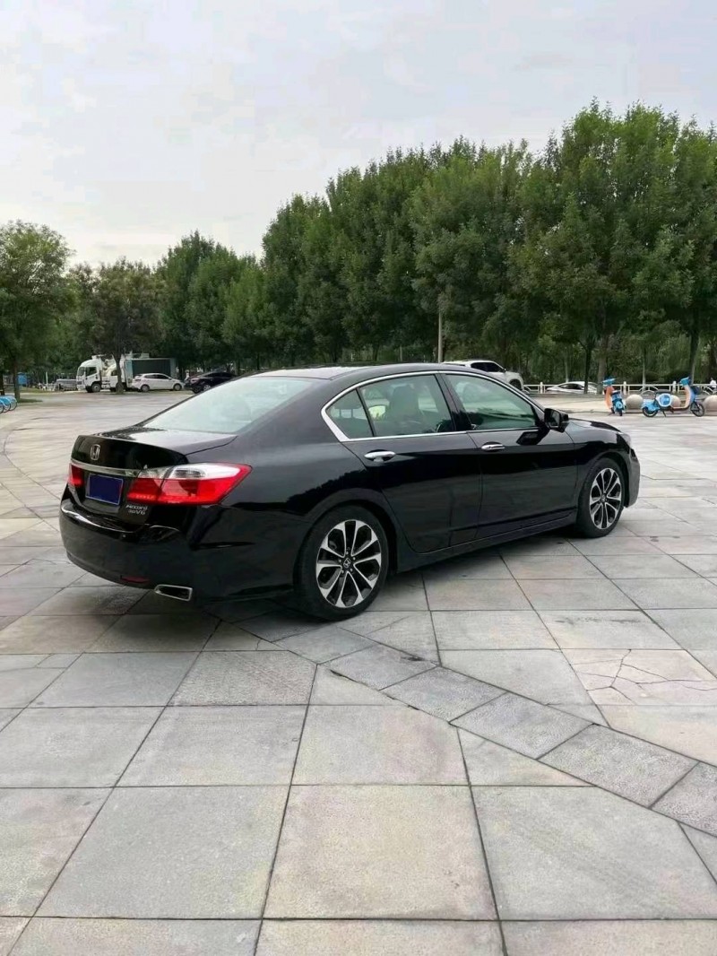 菏泽14年本田雅阁7