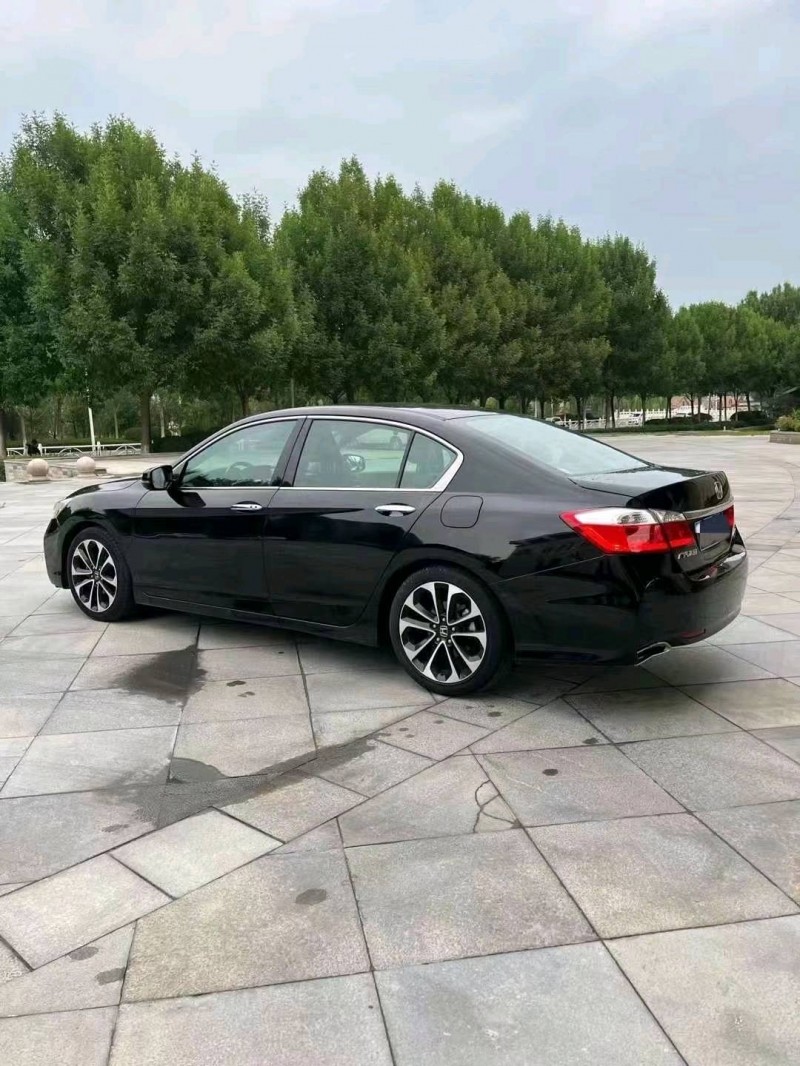 菏泽14年本田雅阁8