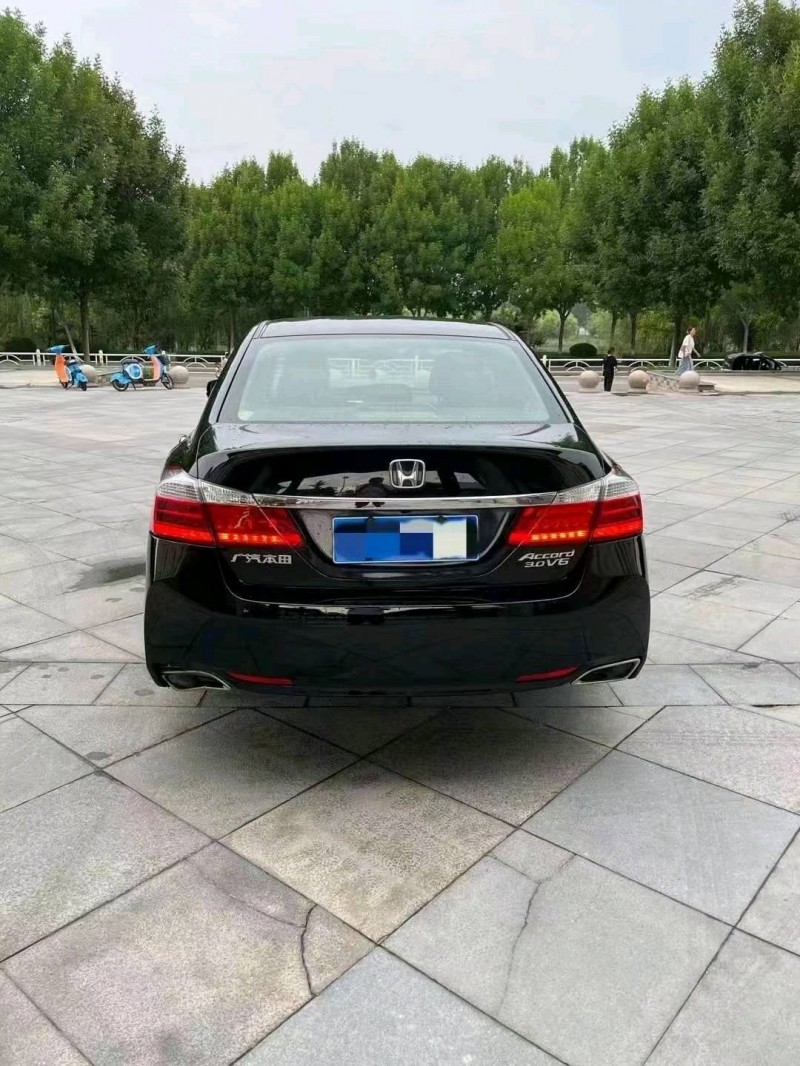 菏泽14年本田雅阁9