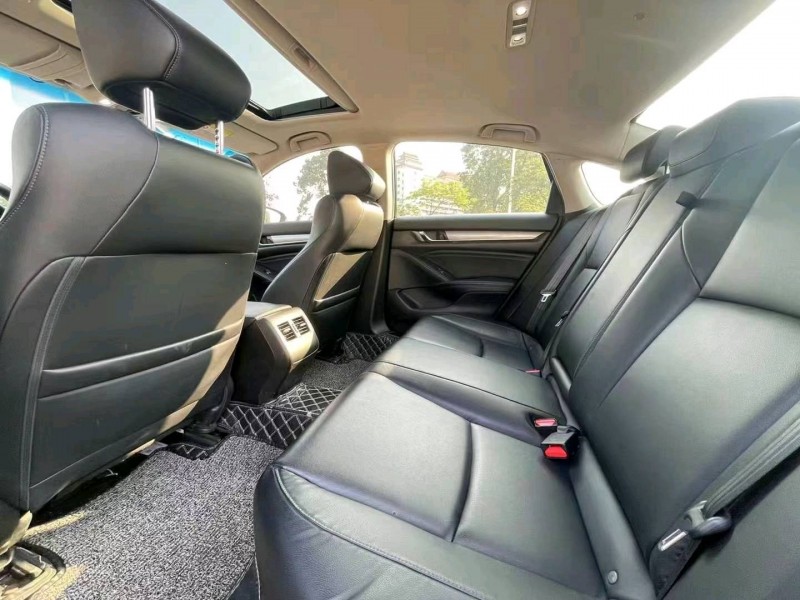 广州20年本田雅阁4