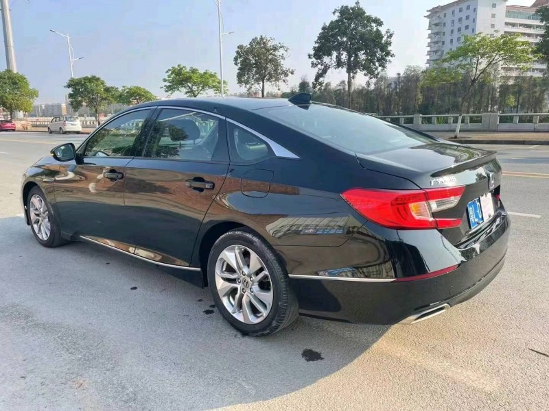 广州20年本田雅阁8