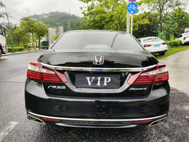 广州17年本田雅阁5