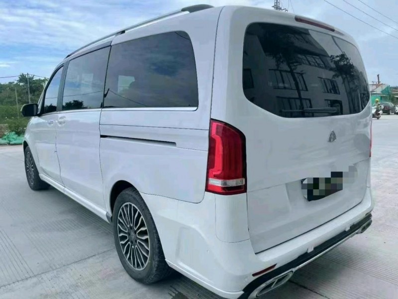 佛山18年奔驰V7