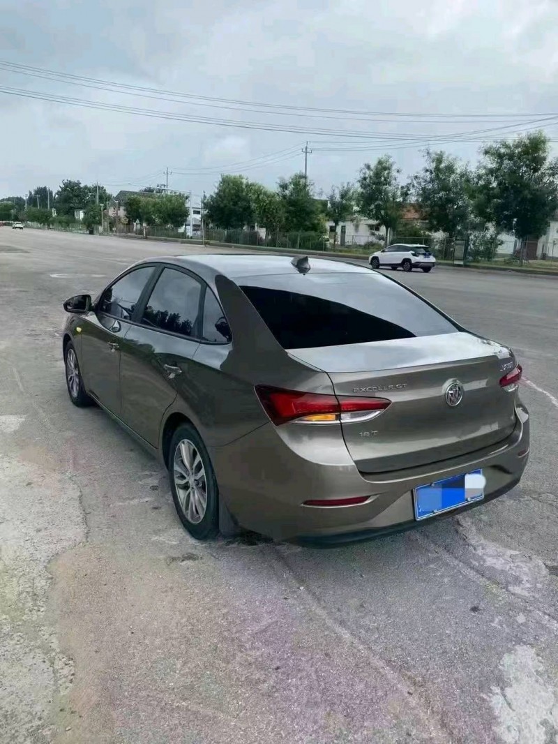 枣庄19年别克英朗3