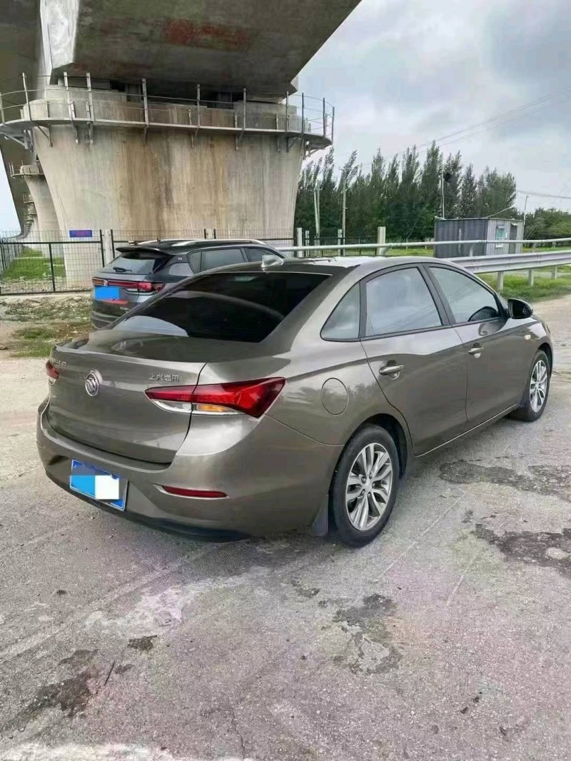 枣庄19年别克英朗6