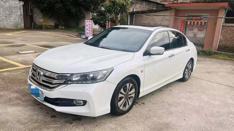 广州15年本田雅阁2