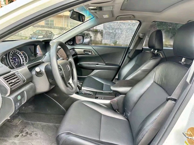 广州15年本田雅阁4