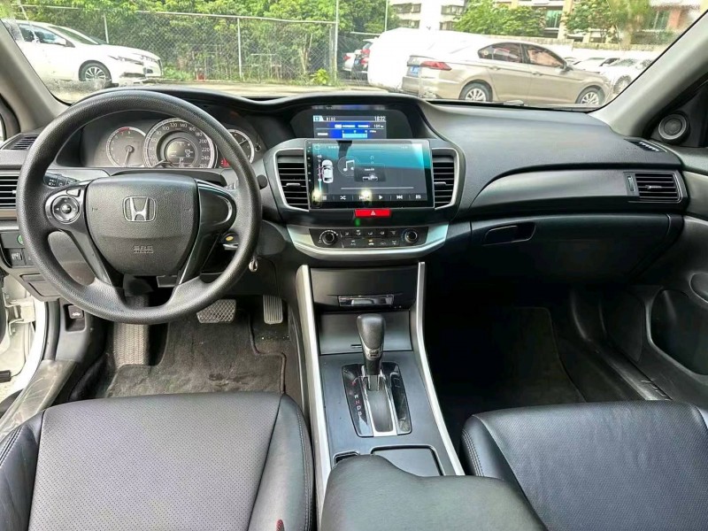 广州15年本田雅阁5