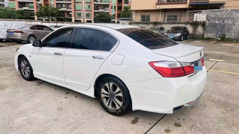 广州15年本田雅阁8