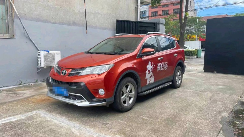 襄陽13年豐田RAV42