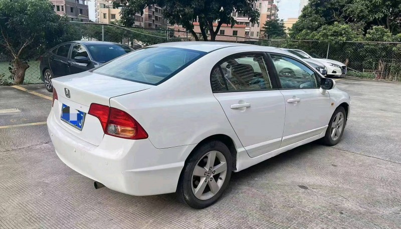 广州09年本田思域7