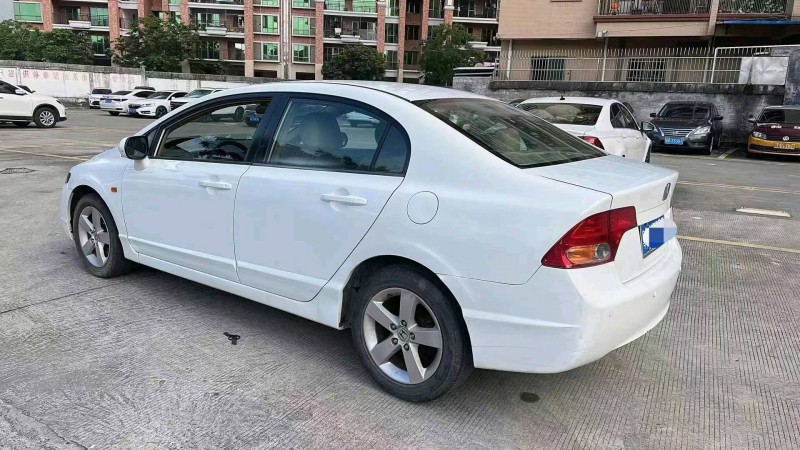 广州09年本田思域8