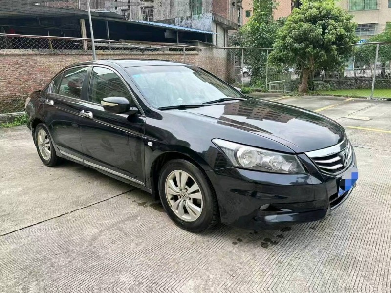 广州12年本田雅阁3