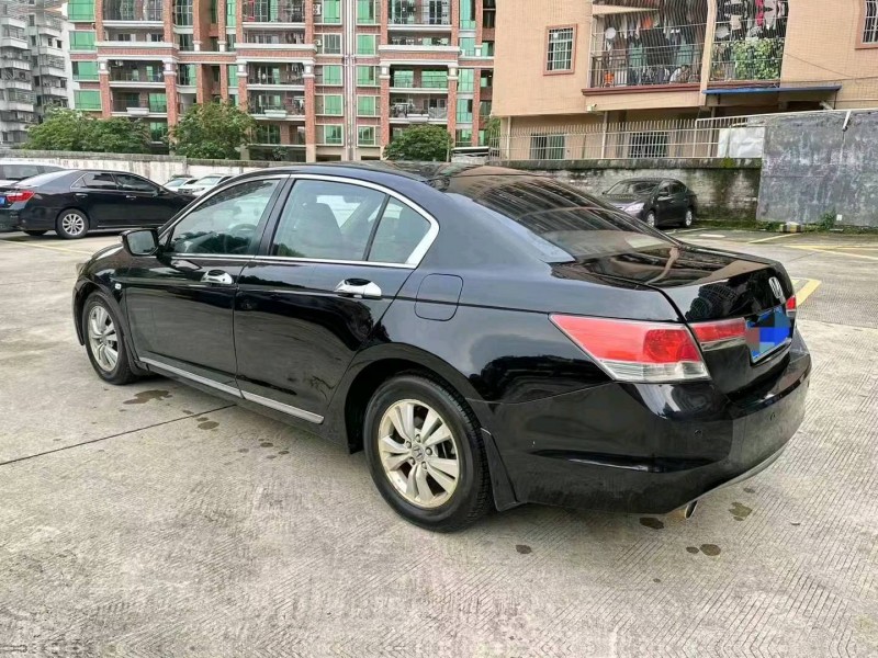 广州12年本田雅阁8