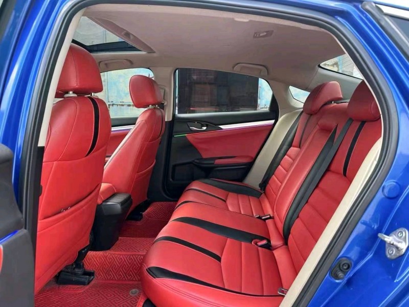 广州17年本田思域7