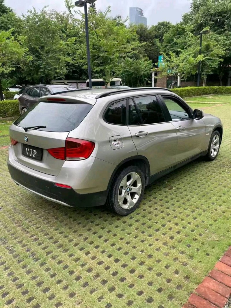 广州12年宝马X17