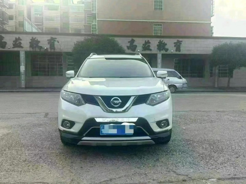 岳陽16年日產奇駿1