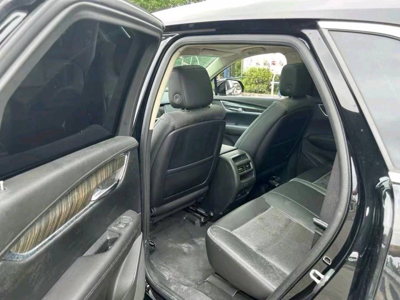 成都18年凯迪拉克XT55