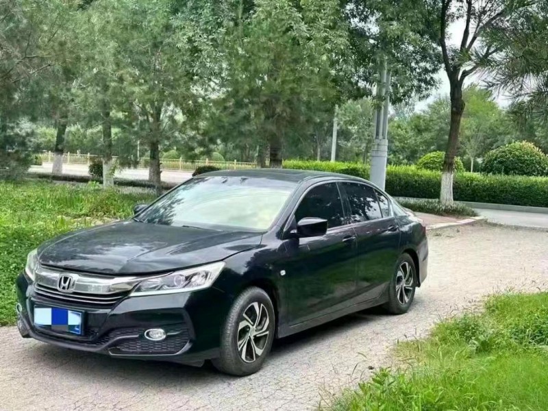 济南17年本田雅阁3