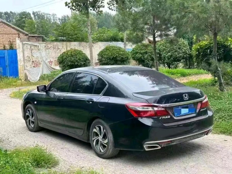 济南17年本田雅阁7