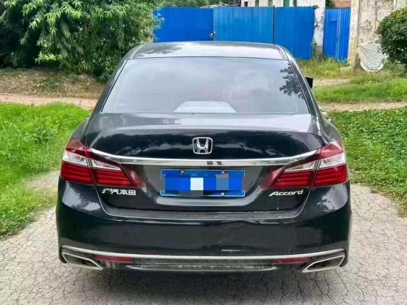 济南17年本田雅阁9